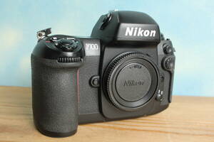 ※きれいな　Nikon　F100　ボディー　作動良好品　ニコン　　