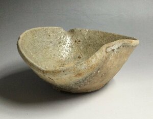 山茶碗 山盃 山杯 サイズ：約15.5cm×12cm×6.5cm コレクション インテリア 器 焼き物 陶器 小皿 骨董 古陶 野趣溢れる　t0932-Z