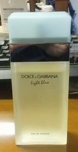 値下げいたします。　　　　DOLCE & GABBANA light Blue EAU DE TOILETTE 100ml