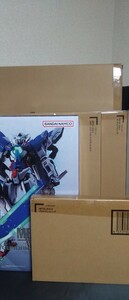  ☆新品購入・未開封☆ バンダイ METAL BUILD ガンダムデヴァイズエクシア GNアームズTYPE-E ガンダムアストレアⅡ 他5点セット