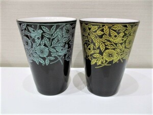 鳥と花の模様のビアカップ2つ　　み　タンブラー　湯呑　送料無料　ペアカップ