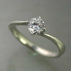 婚約指輪 安い プラチナ ダイヤモンド リング 0.5カラット 鑑定書付 0.595ct Eカラー SI1クラス 3EXカット H&C CGL