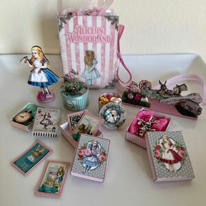 ハンドメイド　Alice in wonderland mini art　diary　collection