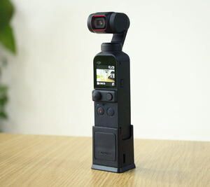 【送料無料・国内発送】DJI osmo Pocket2用充電台 三脚アダプタ Vlog 動画撮影 アクションカメラ　自撮り