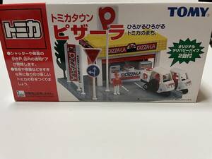 トミカ　トミカタウン　ピザーラ　未開封品