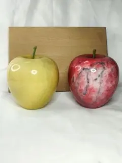林檎のオブジェ 石彫り 置物 桐箱 王林リンゴ 旧家蔵出し 工芸品 送料無料