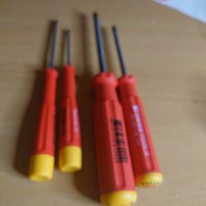 [中古美品] PB SWISS TOOLS ピービ―スイスツールズ スイスクラッシックグリップ プラスドライバー 4本セット　1500円スタート