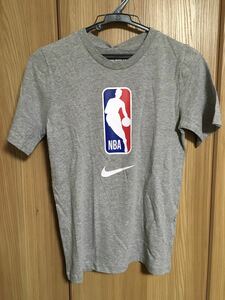 【タグ付き新品】THE NIKE TEE ナイキ Tシャツ サイズ150 グレー