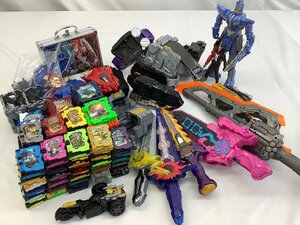 バンダイ 仮面ライダーセイバー/ドライバー/ライドブック/フィギュア/まとめ売り/セット 中古品 ACB