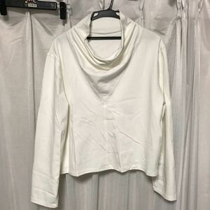 ZARA ストレッチカットソー　LLサイズ 未使用品