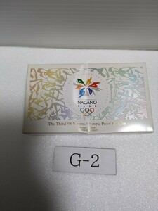 長野オリンピック冬季競技大会記念貨幣　平成１０年　　　　　　　　２種類 ５０００円５００円　長期間保管のため箱が潰れ汚れがあります