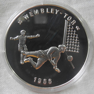 ドイツ サッカー 記念銀メダル 純銀20g 銀貨 1966年のウェンブリーのゴール 新品レア！ フットボール