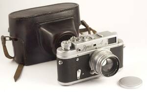 ZORKI 4 (タイプ1) ソ連のレンジファインダーカメラ JUPITER 8 F/2 50mm m39 レンズ ★ 整備および校正済み ★ 1957