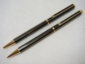 ジバンシーのボールペンとシャープペン　黒軸　わりときれいです