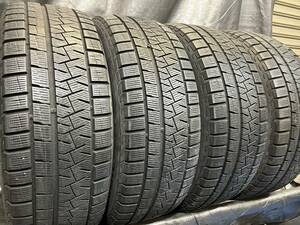 バリ溝 ピレリ 215/60R17 アイスアシンメトリコ 4本セット スタッドレス 215/60-17 C-HR カローラクロス オデッセイ など