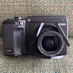 RICOH リコー デジタルカメラ GXR ボディ+LENS S10 24-72mm F2.5-4.4 CCDセンサー　VC カメラユニット動作品、取説、元箱付きその他