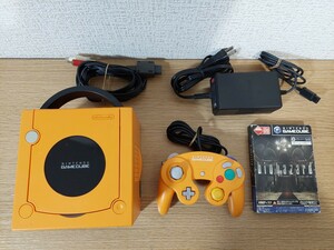 任天堂　Nintendo　GAMECUBE ゲームキューブ本体 オレンジ