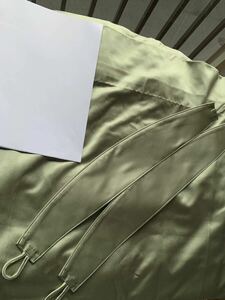 美品フィスバ高級ドレープカーテン草色グリーン系クリスチャンフィッシュバッハFISBAオーダーカーテン2枚スイス製生地