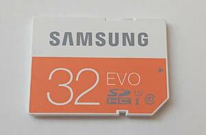 中古品 SAMSUNG SDカード 32GB EVO Class10 U1 MB-SP32D