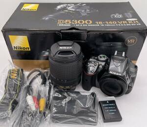 Nikon D5300 18-140 VR Kit ( AF-S DX NIKKOR 18-140mm f/3.5-5.6G ED VR ) 充電器・バッテリー付き 【HNJ078】