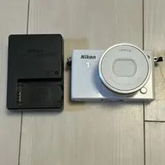 Nikon ニコン ミラーレス一眼 Nikon1 J4 難あり