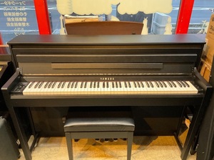 u47560 Yamaha Clavinova CLP-585B 　２０１４年製 中古　札幌近郊のみ