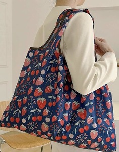 ■新品■エコバッグ【いちご】イチゴ　苺　大容量　コンパクト　簡単　　かわいい　便利　ショッピングバッグ