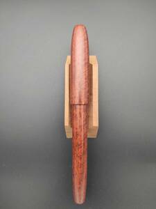 【FongLai Woodworks】プラチナ万年筆＃3776 センチュリー用銘木軸 【血檀】波杢
