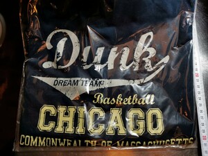 Dunk CHICAGO BASKETBALL DREAM TEAM 黒 Tシャツ 新品で購入未使用品◎ サイズ M タグ付き 値段表記有り