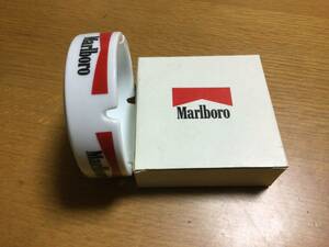 Marlboro マールボロ 陶器製　灰皿　　新品