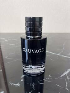 【ほぼ満量】クリスチャン ディオール Christian Dior ソヴァージュ SAUVAGE EDT オードゥトワレ フレグランス 香水 60ml 本体のみ