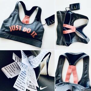 黒&オレンジ 目を惹くブラ　NIKE VICTORY BRA DRI-FIT スポーツブラ　ダンス　ヨガ　ズンバ　ダイエット　スポーツ