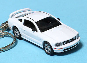 ★☆FORD MUSTANG GT☆フォード マスタング GT☆2005☆ミニカー☆キーホルダー・アクセサリー☆★