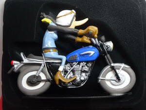 JOE BAR TEAM Zaza トライアンフ Triumph 650 Tiger TR6 　レジン完成品