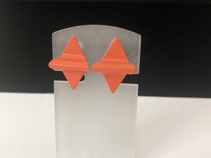 オレンジエナメルカラー デザイン ピアス USA [ap-986] ヴィンテージ　コスチュームジュエリー
