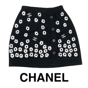 二点落札で送料無料！ 2A48【極美品】シャネル CHANEL 2022春夏 プレコレクション カシミヤ ニット ミニスカート デイジー スカート 36 黒