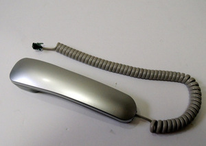 パナソニック受話器　KX-PW503-S　付属のもの　カールコード付