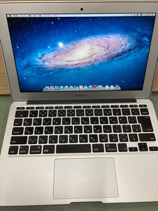 Apple MacBookAir(11.6inch)　　シルバー　箱あり　　A-121