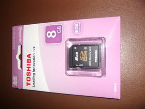 TOSHIBA　5 GB SDカード　(未使用品)