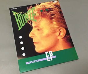 VHD ビデオディスク(美品)［デビッド・ボウイ David Bowie／ビデオ・クリップ レッツ・ダンス+2］ライナー付き