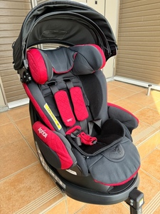 Aprica アップリカ フラディア グロウ ISOFIX デラックス レッド