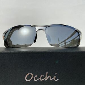 新品 OCCHI 偏光サングラス レンズUV400 軽量 シルバーミラー 