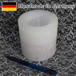 ■Handmade in Germany大きな 円柱形キャンドル ドイツ製ハンドメイド ラベンダー 直径：約10cm 高さ：約10cmインテリア　防災対策;