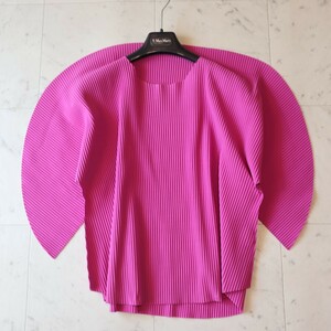 美品★イッセイミヤケ ISSEY MIYAKE★きれい色ピンクパープル★変形 トップス ★PLEATS PLEASE