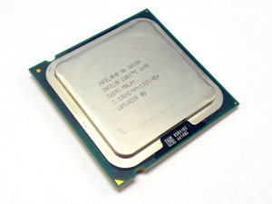 ≪No.11≫ IntelCore 2 Quad Q8200 デスクトップ用CPU 2.33GHz LGA775対応