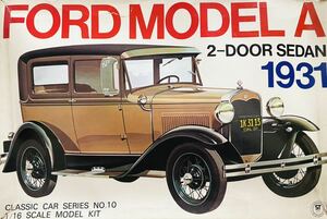 学研　FORD MODEL A 1931 2DOOR SEDAN 1/16 クラシックカー　フォード　モデル　A 2ドアセダン　ビンテージ　レア