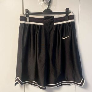 NIKE TEAM バスケ ショートパンツ サイズL