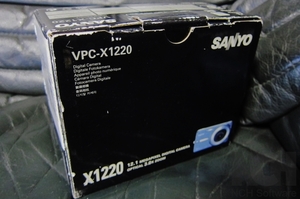 新品！希少！現在搭載されなくなった高画質CCD搭載！SANYO！VPC-X1220(ワールドモデル)日本＆海外使用可能！綺麗なシルバー！即決送料無料