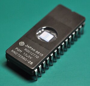 日立 HN27256G-25 (EPROM) [管理:SA1399]