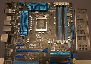 【動作確認済】ASUS P8P67 REV 3.1 LGA1155 ATXマザーボード IOパネル付属